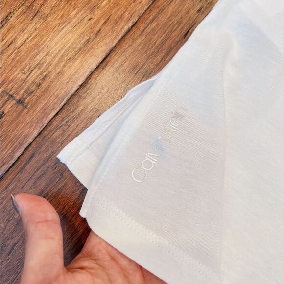 💚 NWT Calvin Klein Soft Crew Neck Rolled Sleeve Graphic Logo T-Shirt Size S - Picture 5 of 5